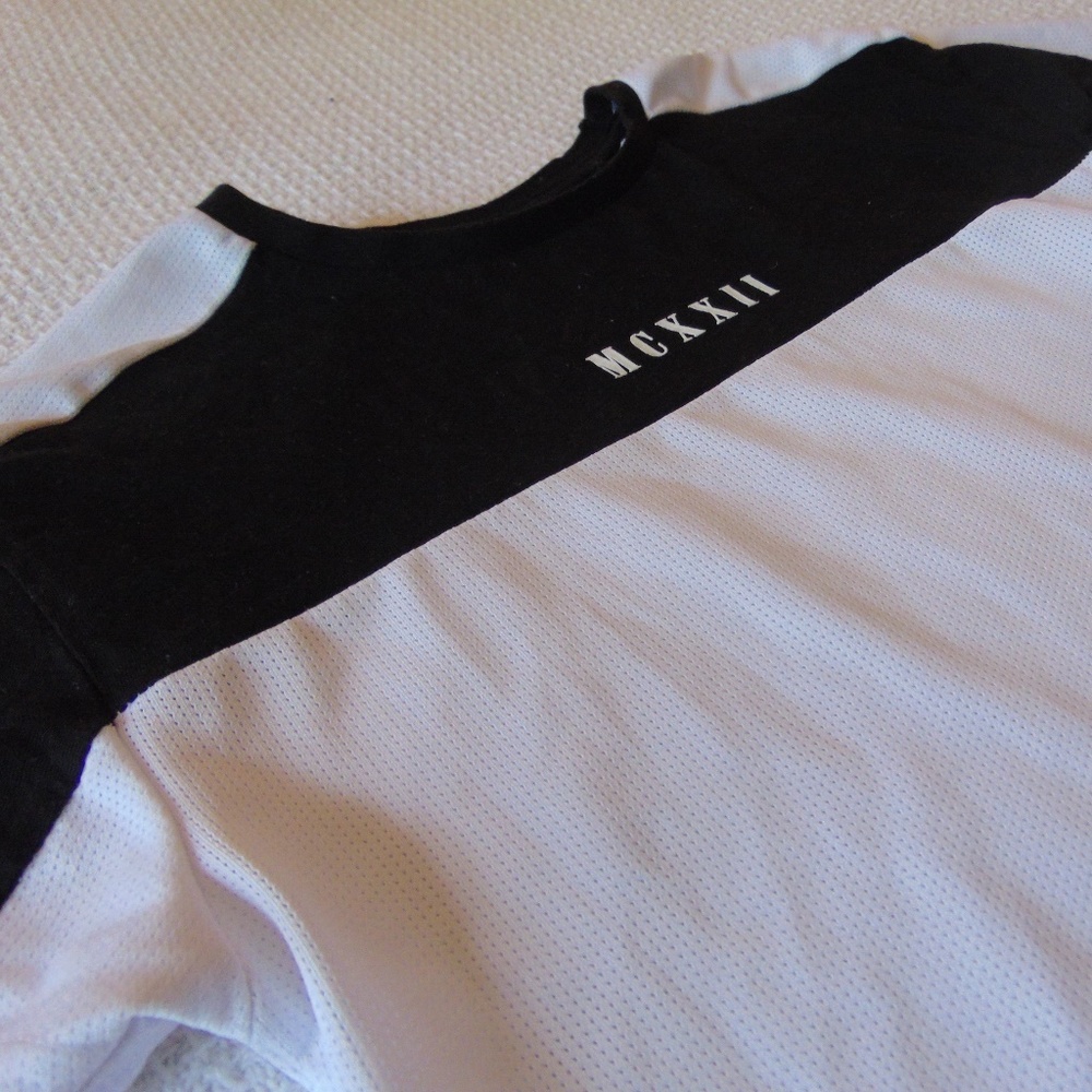 2 Fabric MCXXII Tee